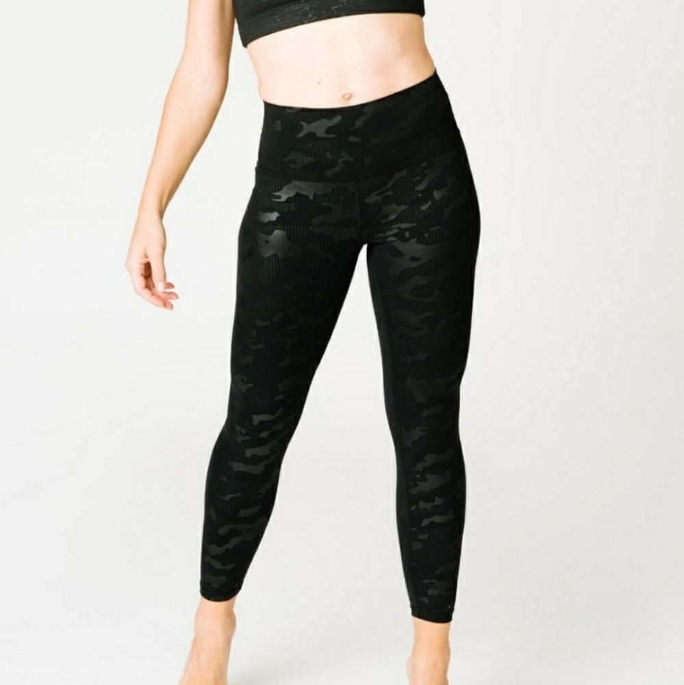 Zyia Active Leggings Black Battleship Luxe HiRise